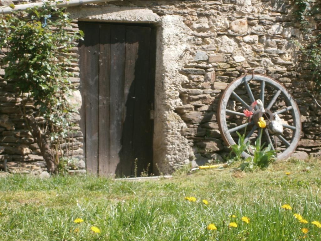 Gite Valescure Saint-Michel-de-Dèze Екстериор снимка